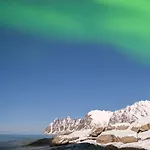 Cozy On The Island Of With Sea Views Hébergement de vacances Senja