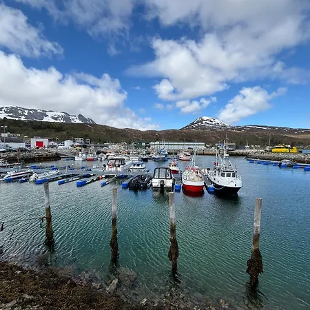 Cozy On The Island Of With Sea Views *