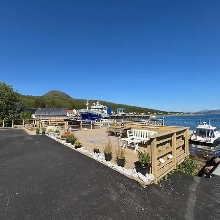 Cozy On The Island Of With Sea Views *