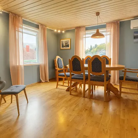 Cozy On The Island Of With Sea Views *