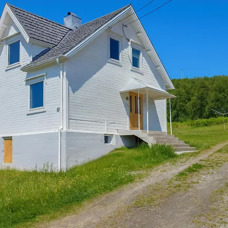 Cozy On The Island Of With Sea Views * Senja